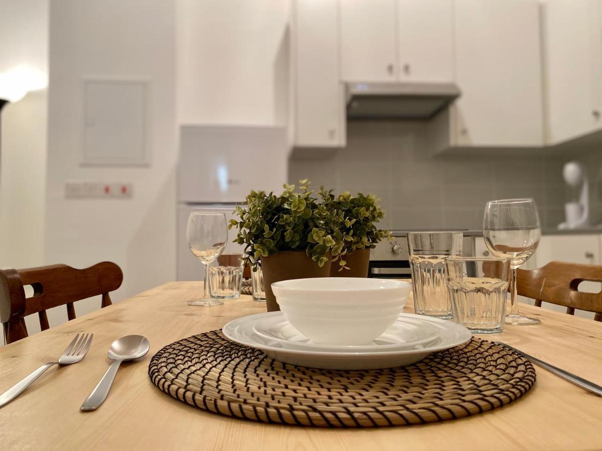 Central Suites Perikleous 53 Down Town Nicosia By Platform 357 ภายนอก รูปภาพ
